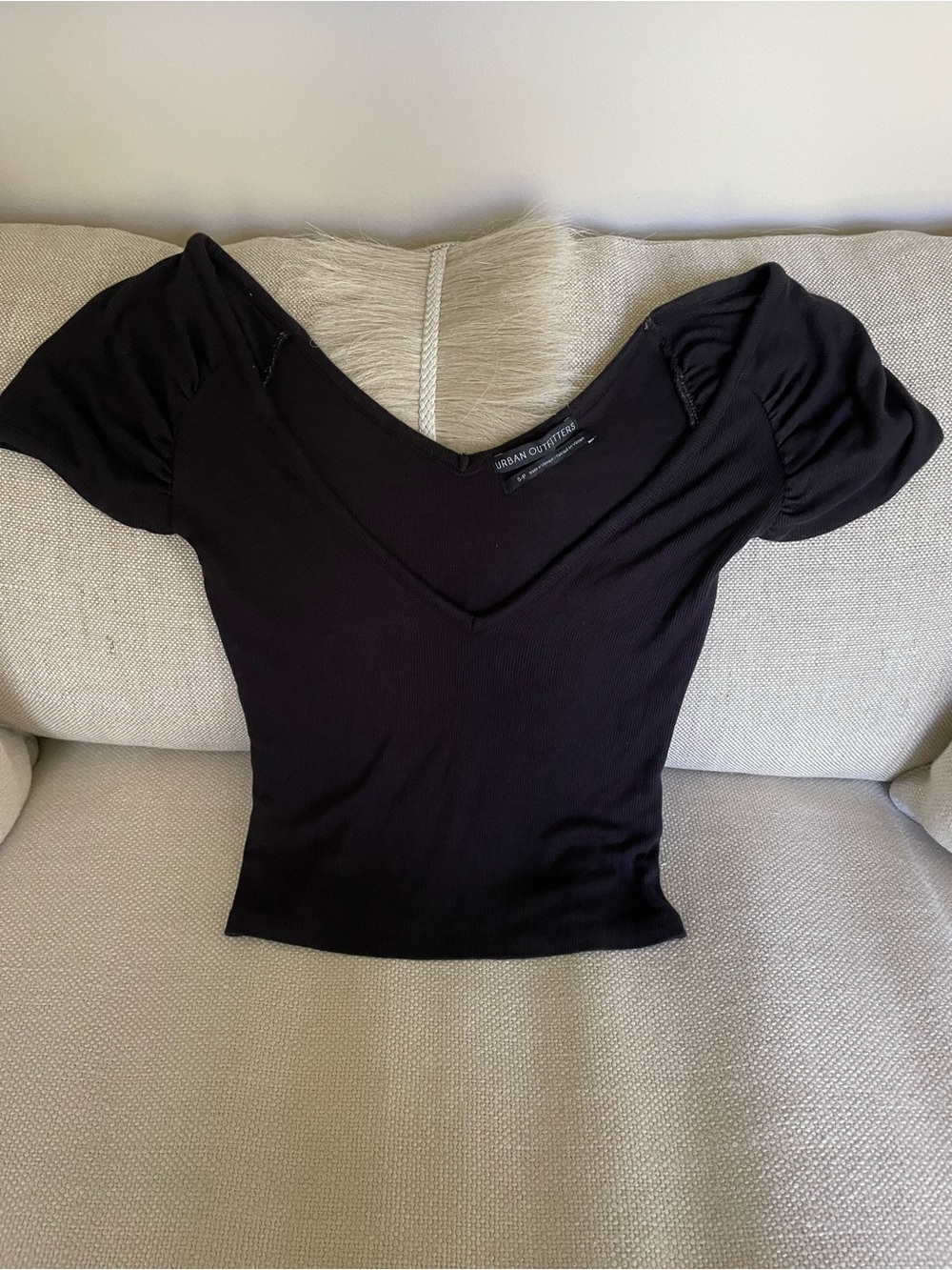 Urban Outfitters Black V-Neck Puff Sleeve Tee